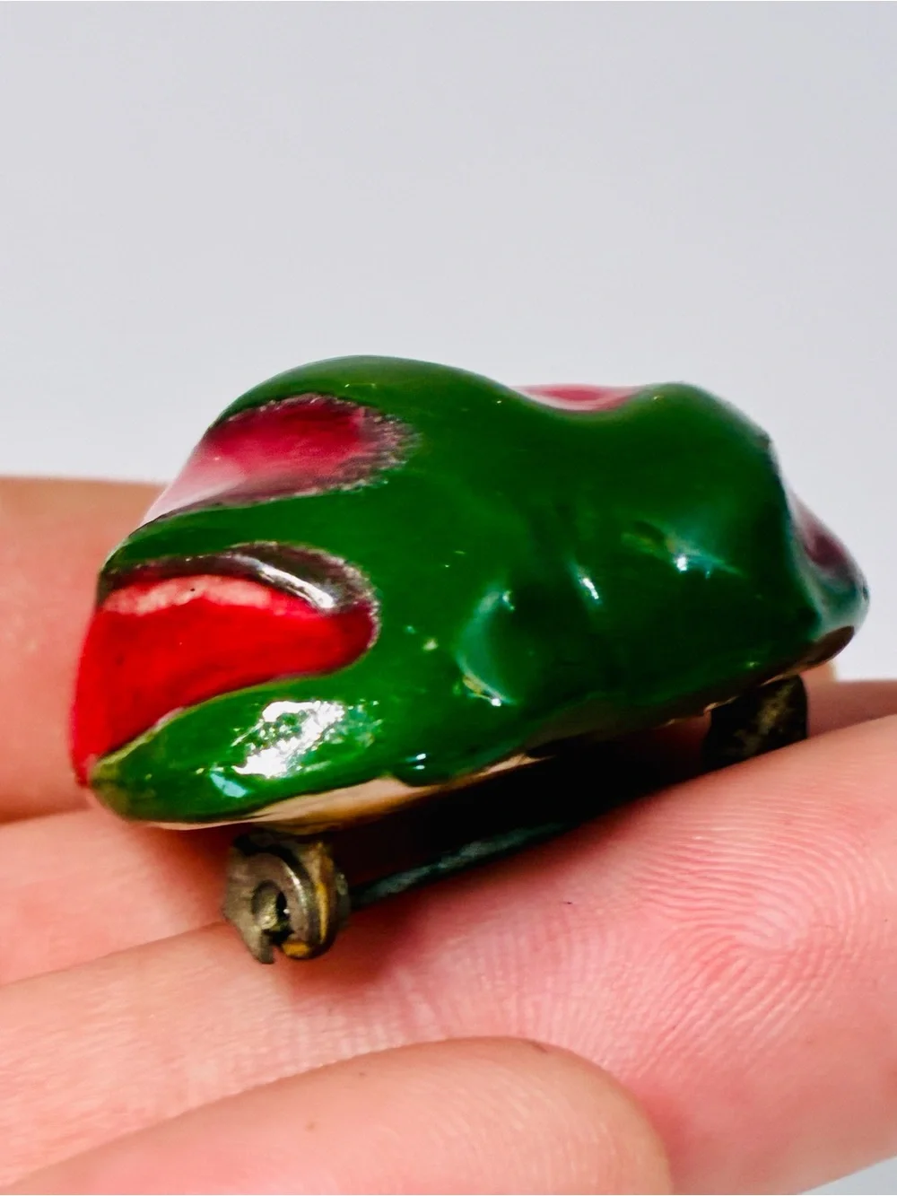Red and Green Strawberry Brooch Pin - Women Jewelry Brooches
